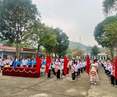 HĐ KỈ NIỆM 95 NĂM TL ĐTNCS HCM CỦA TRƯỜNG THCS KIM NGỌC